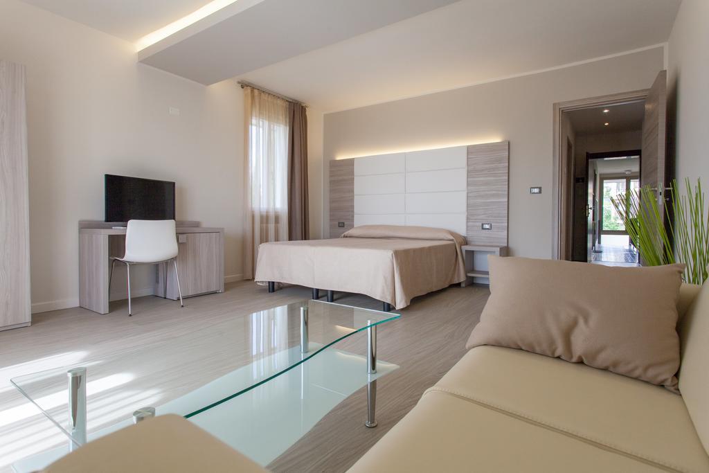 Hotel Gardenia & Villa Charme Adults Friendly 4Star Service Bardolino Extérieur photo